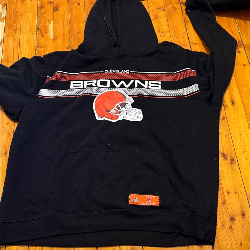 NFL Cleveland Browns Black Crewneck Sweater